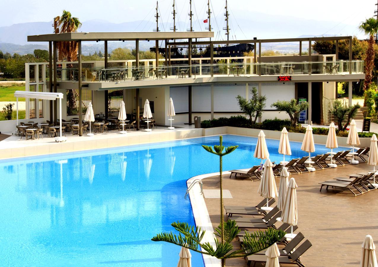 Riolavitas Resort & Spa Side Exterior photo